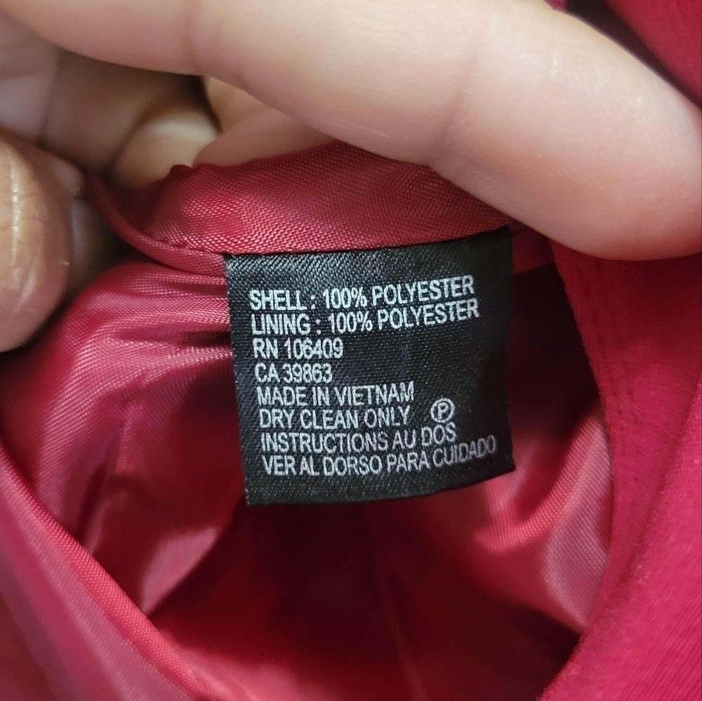 Tahari Red Blazer  8 P - Picture 8 of 10